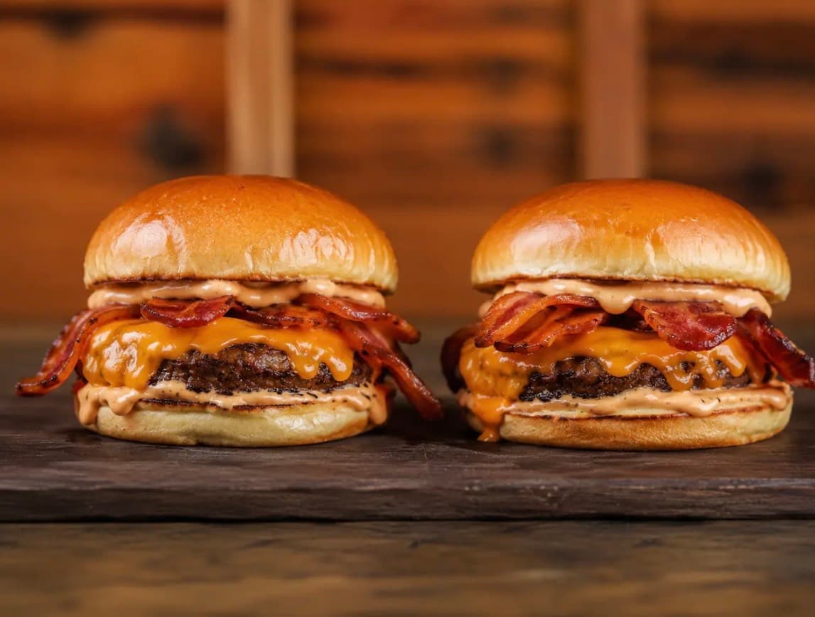Na compra de qualquer burguer, ganhe o 2º de igual ou menor valor! · foto 2 de 2