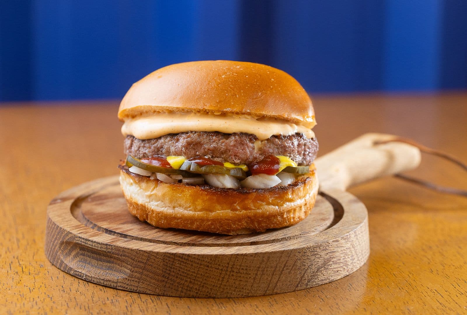 Na compra de um hamburguer, ganhe outro de igual ou menor valor. · foto 3 de 3
